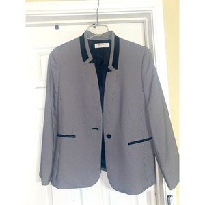 NEW! TAHARI Women’s Houndstooth Blk/Wht Blazer~14